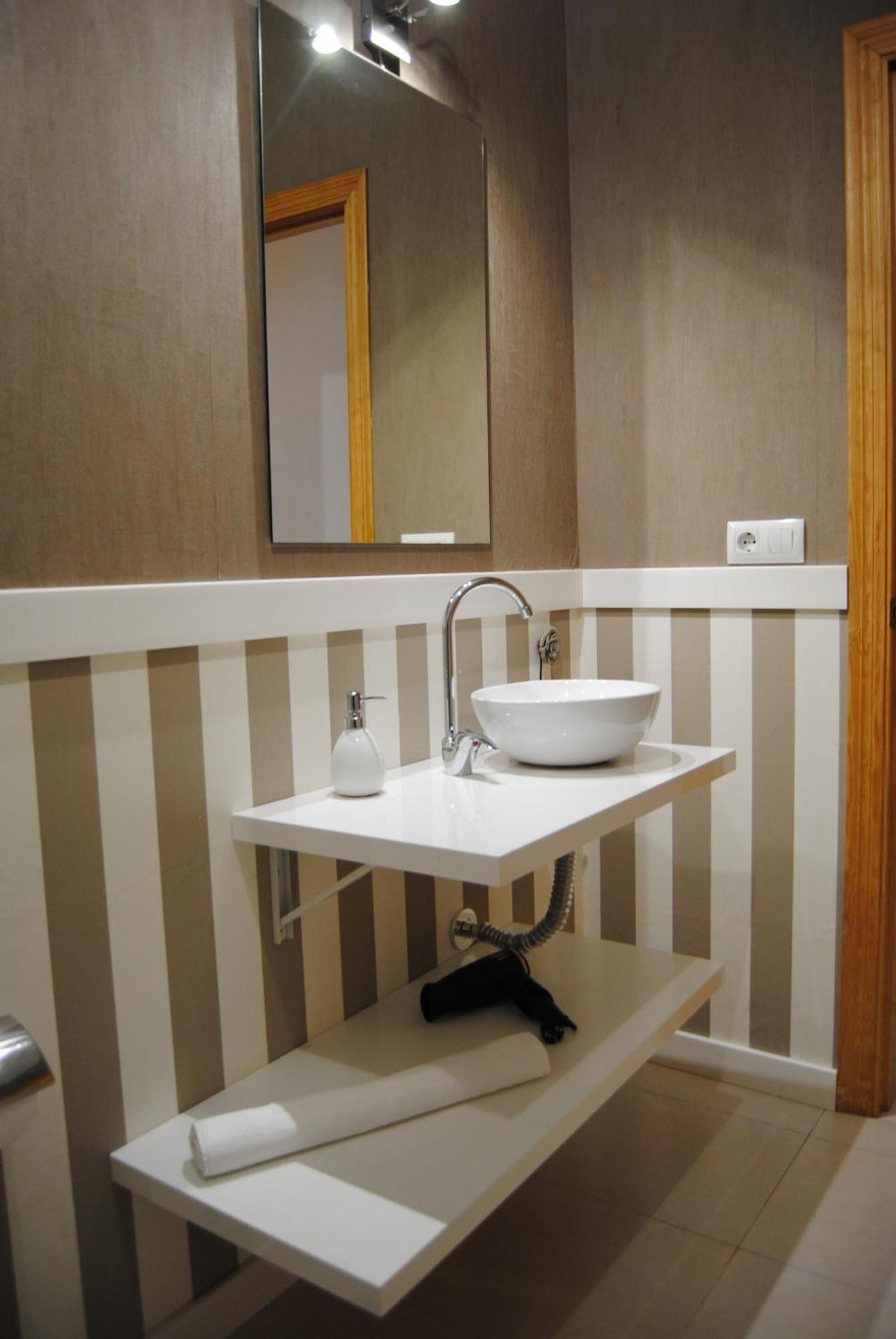 קוניל דה לה פרונטרה Conil Apartamentos La Dama Y El Vagabundo מראה חיצוני תמונה