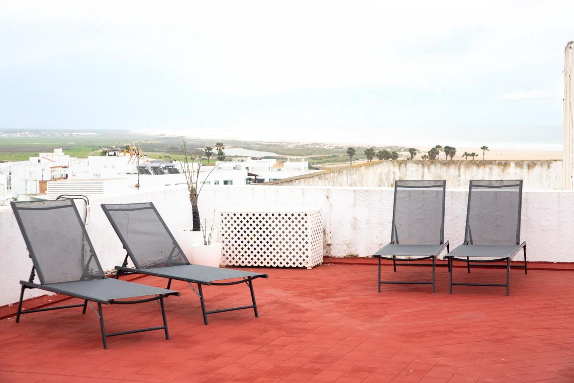 קוניל דה לה פרונטרה Conil Apartamentos La Dama Y El Vagabundo מראה חיצוני תמונה