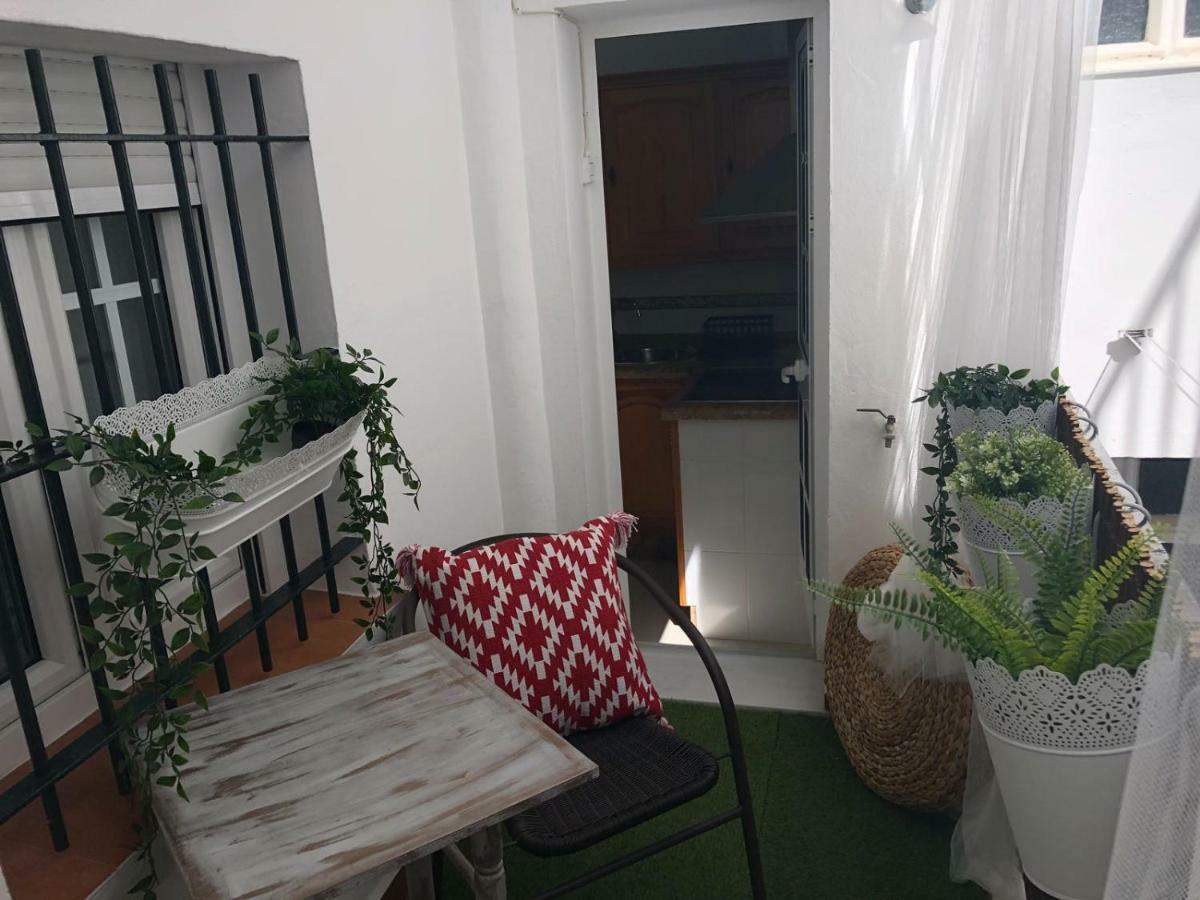 קוניל דה לה פרונטרה Conil Apartamentos La Dama Y El Vagabundo מראה חיצוני תמונה